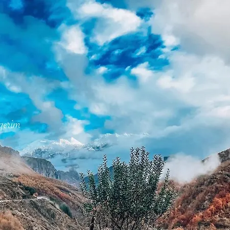 Te Baca Qerim アパート *