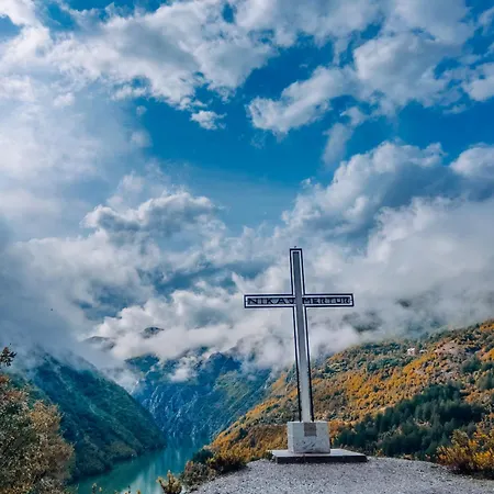 Te Baca Qerim * Lekbibaj