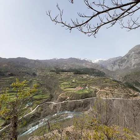 Te Baca Qerim Апартаменты *